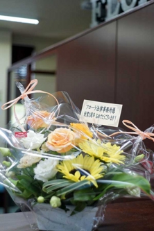ＯＡランドの川越さんからのフローラ法律事務所改行3年目のお祝いの花です。