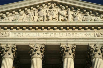 米国連邦最高裁－法の下の平等をイコールジャスティスと呼ぶところが格好いい。